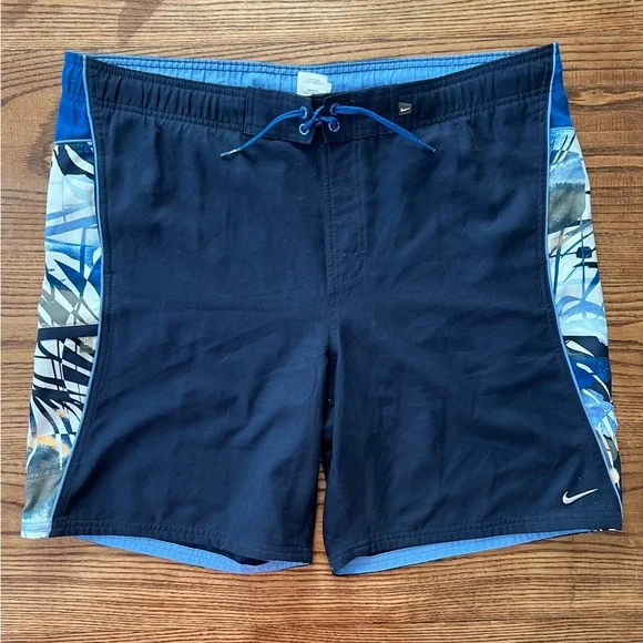 Nike Tropical Print Blue 8” Inseam Swim Trunks - Picture 1 of 8